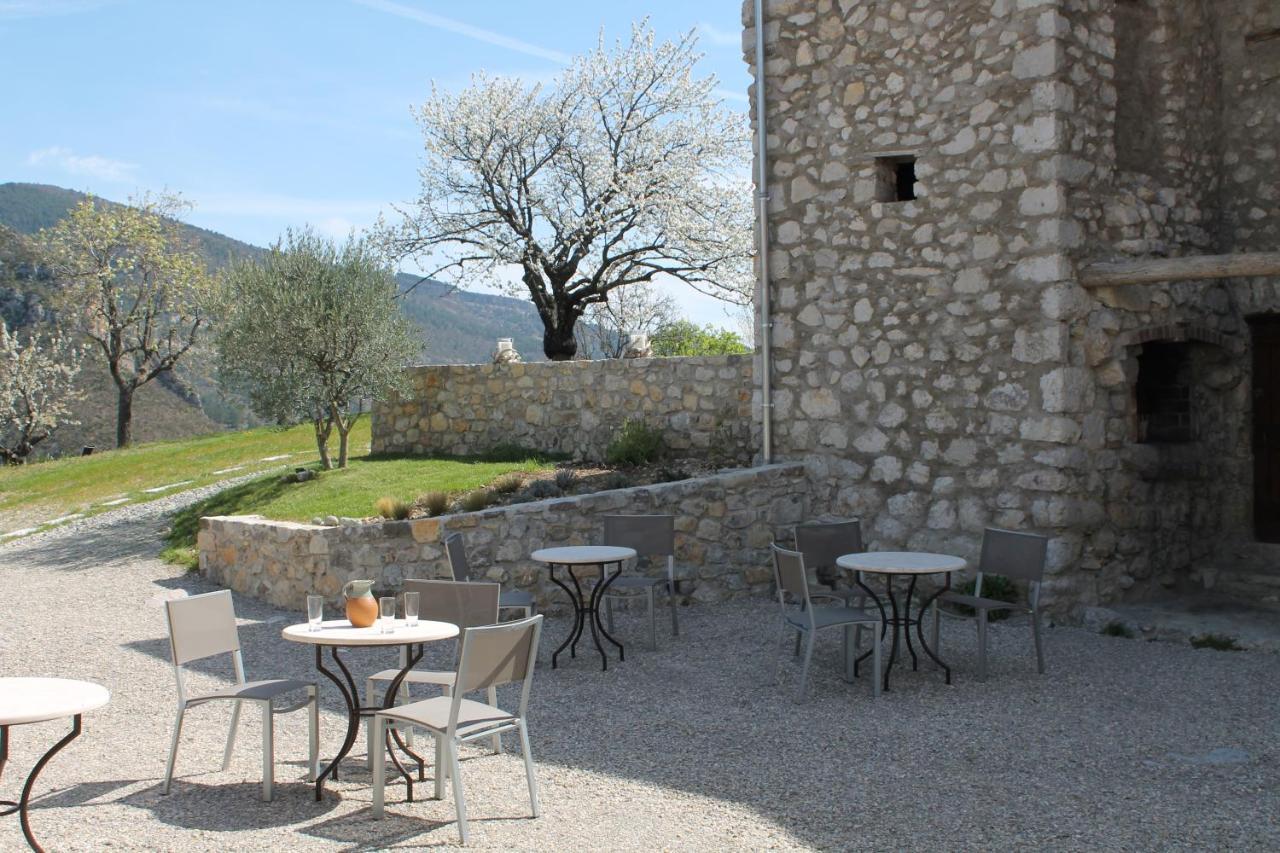 Entre Terre Et Ciel Bed & Breakfast Remuzat Exterior photo